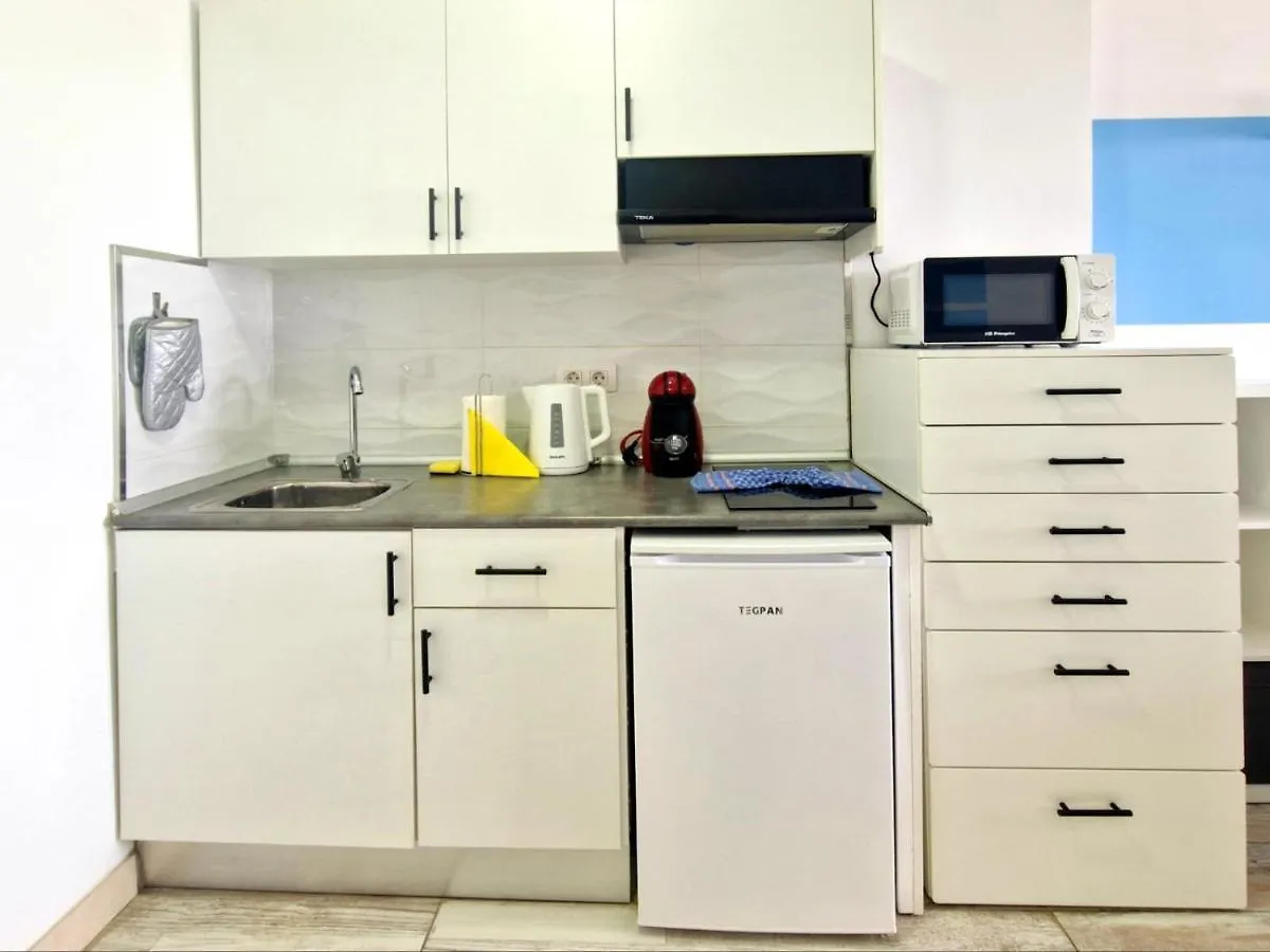 בית נופש אדחה Lovely Blue Studio With Ocean View And Pool, Paraiso 918 ספרד